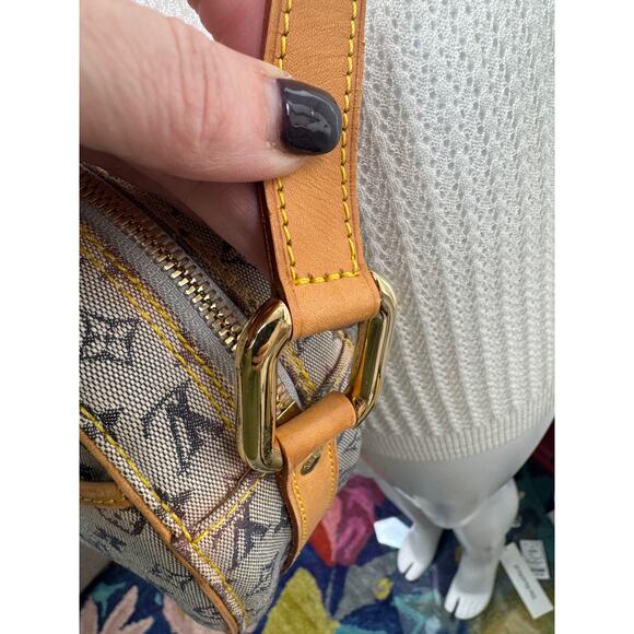 Louis Vuitton Rare Blue Denim Circular Mini Monogram Jeanne PM Crossbody Bag - Picture 11 of 12